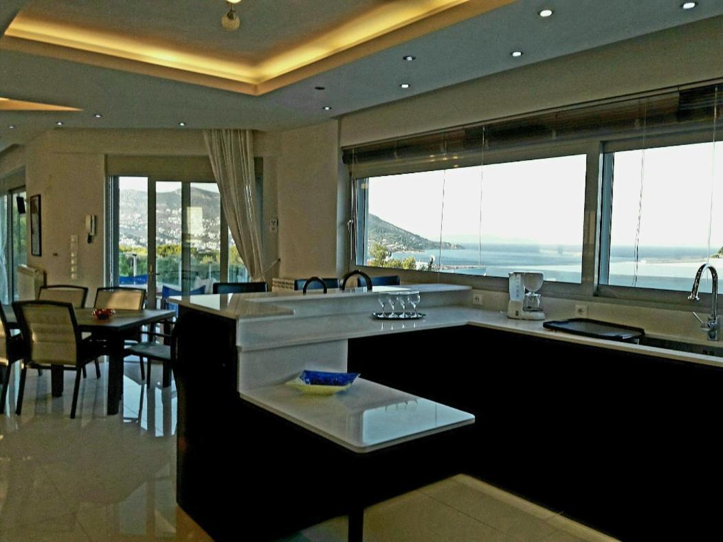 Seaview Pool Villa Near Beach And Athens Airport ปอร์โตราฟตี ภายนอก รูปภาพ